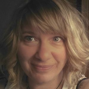 Meet your Posher, Joy